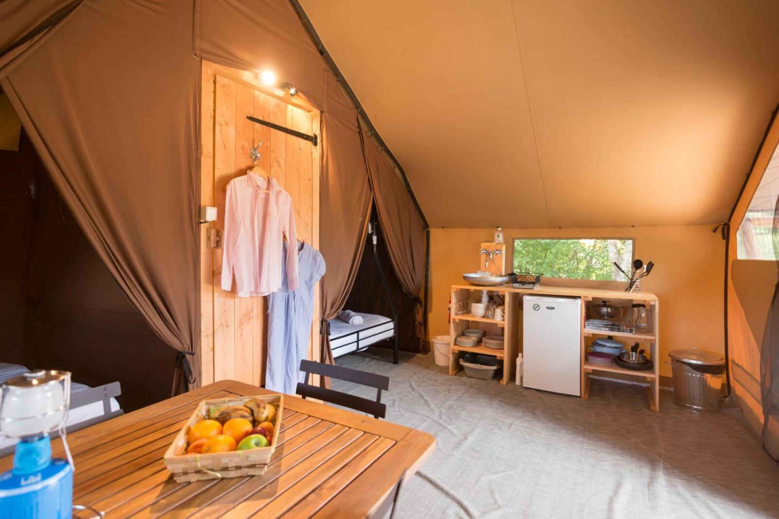 Huttopia Lac D'Aiguebelette Saint-Alban-de-Montbel エクステリア 写真